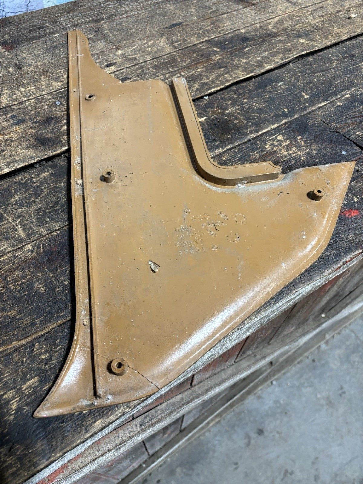 1989-1993 DODGE RAM TAN PASSENGER RIGHT SIDE KICK COWL PANEL 82897