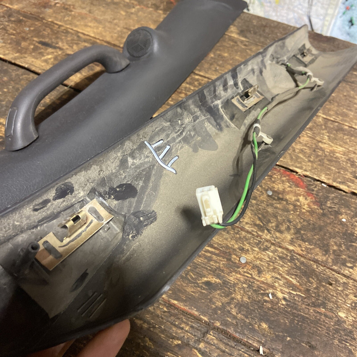 1998-2002 DODGE RAM 2500 3500 SET OF DARK GREY AGATE A PILLAR TRIM WITH SPEAKERS