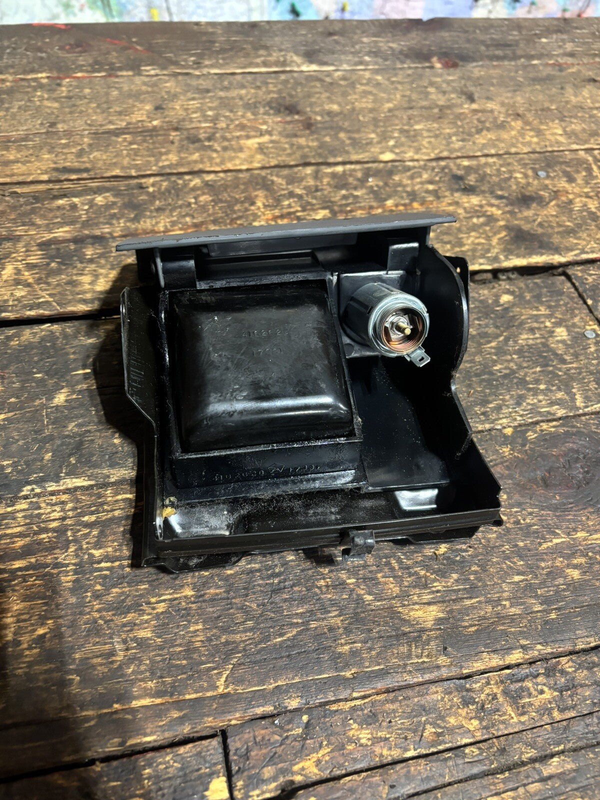 MINT 1ST GEN 1989 - 1993 DODGE RAM 150 250 350 GREY ASH TRAY ASHTRAY COIN HOLDER