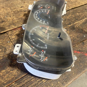 1999 2000 DODGE RAM 1500 2500 3500 GAS AUTO INSTRUMENT GAUGE CLUSTER 56020620