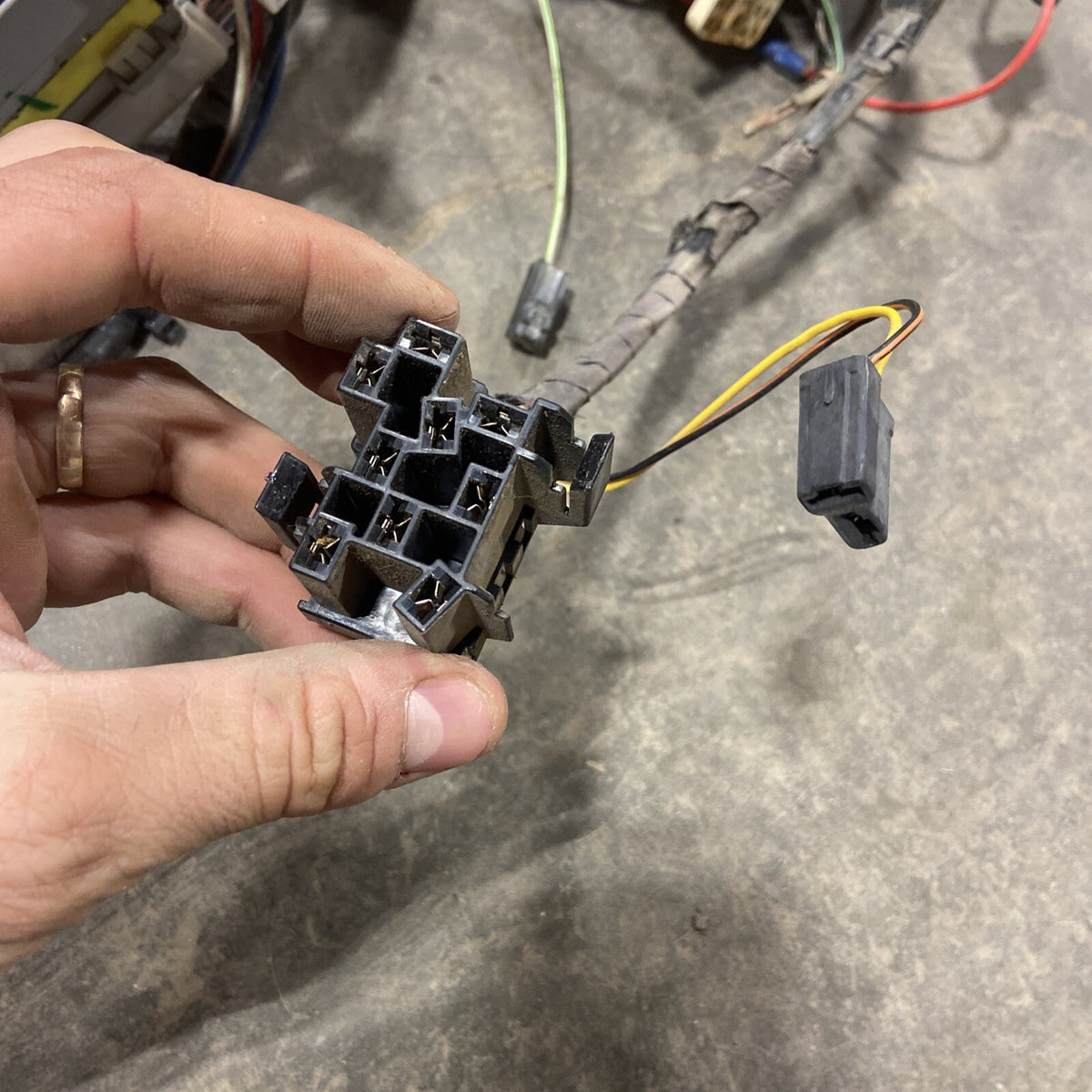 1998 DODGE RAM 2500 3500 12V/ 24V CUMMINS MANUAL DASH HARNESS 56020481AC