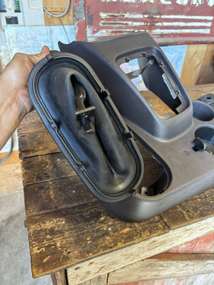 1998-2002 DODGE RAM 2500 3500 SHIFTER SURROUND CONSOLE CUPHOLDER BOOTS DARK GREY