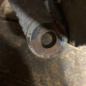 2010 -2012 DODGE RAM 2500 3500 CUMMINS / HEMI PASSENGER STEERING KNUCKLE SPINDLE