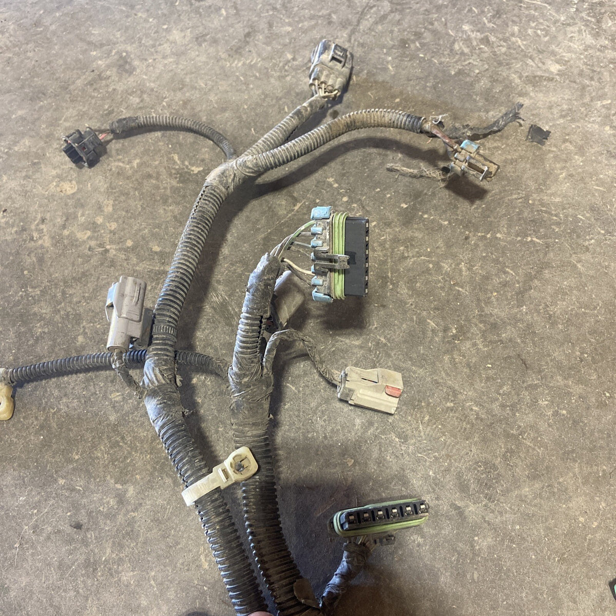 2010 DODGE RAM 2500 3500 6.7L CUMMINS ENGINE HARNESS PN 5266138