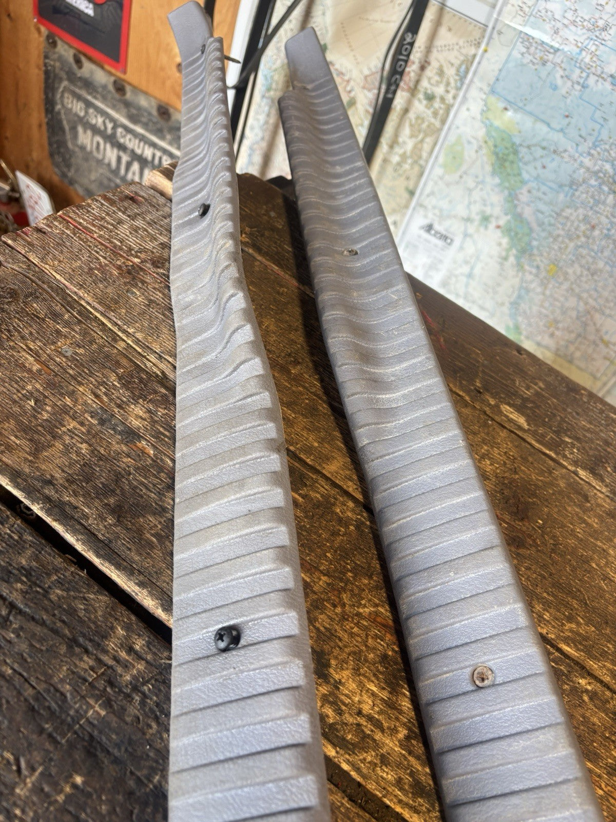 NICE 1998-2002 DODGE RAM 2500 3500 SET OF LIGHT GREY FLOOR TRIM FOR EXTENDED CAB