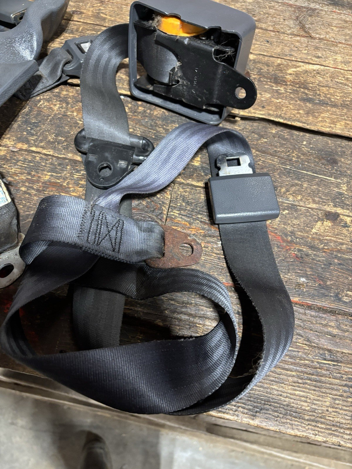 1989 - 1993 DODGE RAM 1ST GEN GREY BENCH SEAT SEATBELT BELT SET