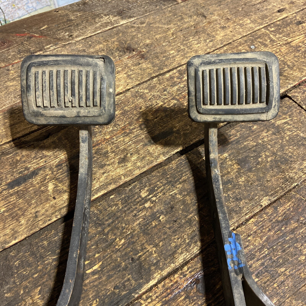 1ST GEN DODGE 1989 -1993 RAM 150 250 350 MANUAL CLUTCH BRAKE PEDAL SET