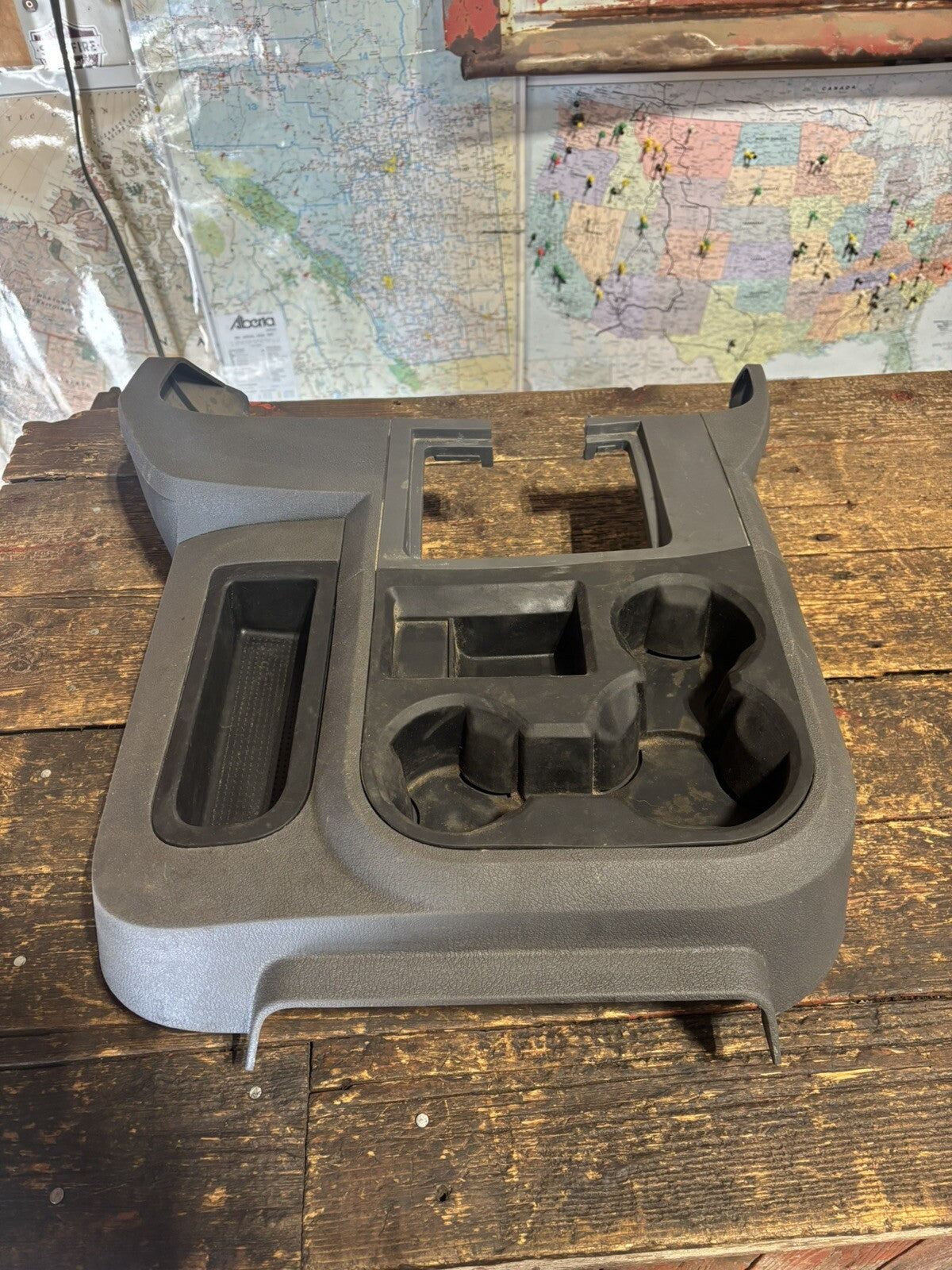 NICE 2006 - 2009 DODGE RAM MANUAL TRANSMISSION SHIFTER SURROUND CONSOLE