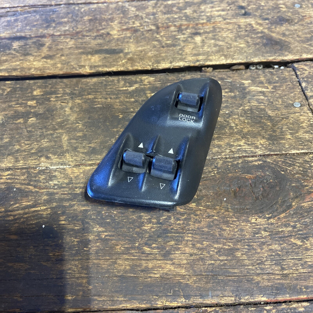 1994 -1997 DODGE RAM 1500 2500 3500 DRIVERS DRIVER WINDOW LOCK SWITCH