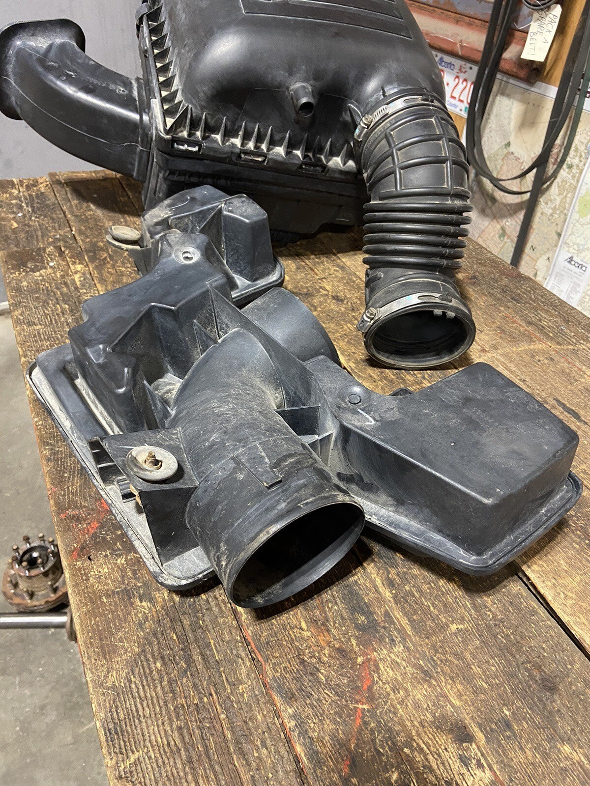 2006 - 2008 DODGE RAM 1500 2500 5.7L HEMI OEM AIR FILTER HOUSING INTAKE SET