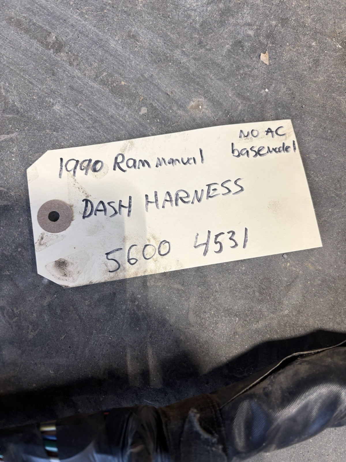 1990 DODGE RAM TRUCK GAS DASH WIRING HARNESS NO AC BASE MODEL 56004531