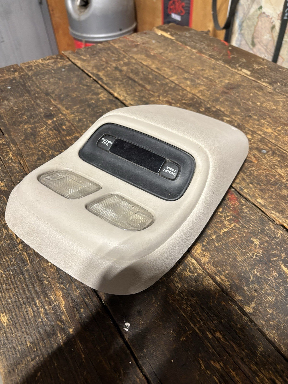1994 - 1998 DODGE RAM 1500 2500 3500 OVERHEAD CONSOLE WITH TEMPERATURE DISPLAY