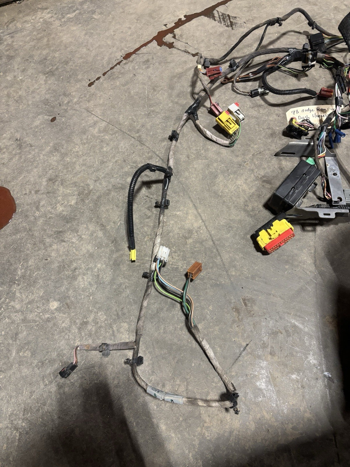 1998 DODGE RAM 2500 3500 12V/ 24V CUMMINS AUTO Or MANUAL DASH HARNESS 56020481