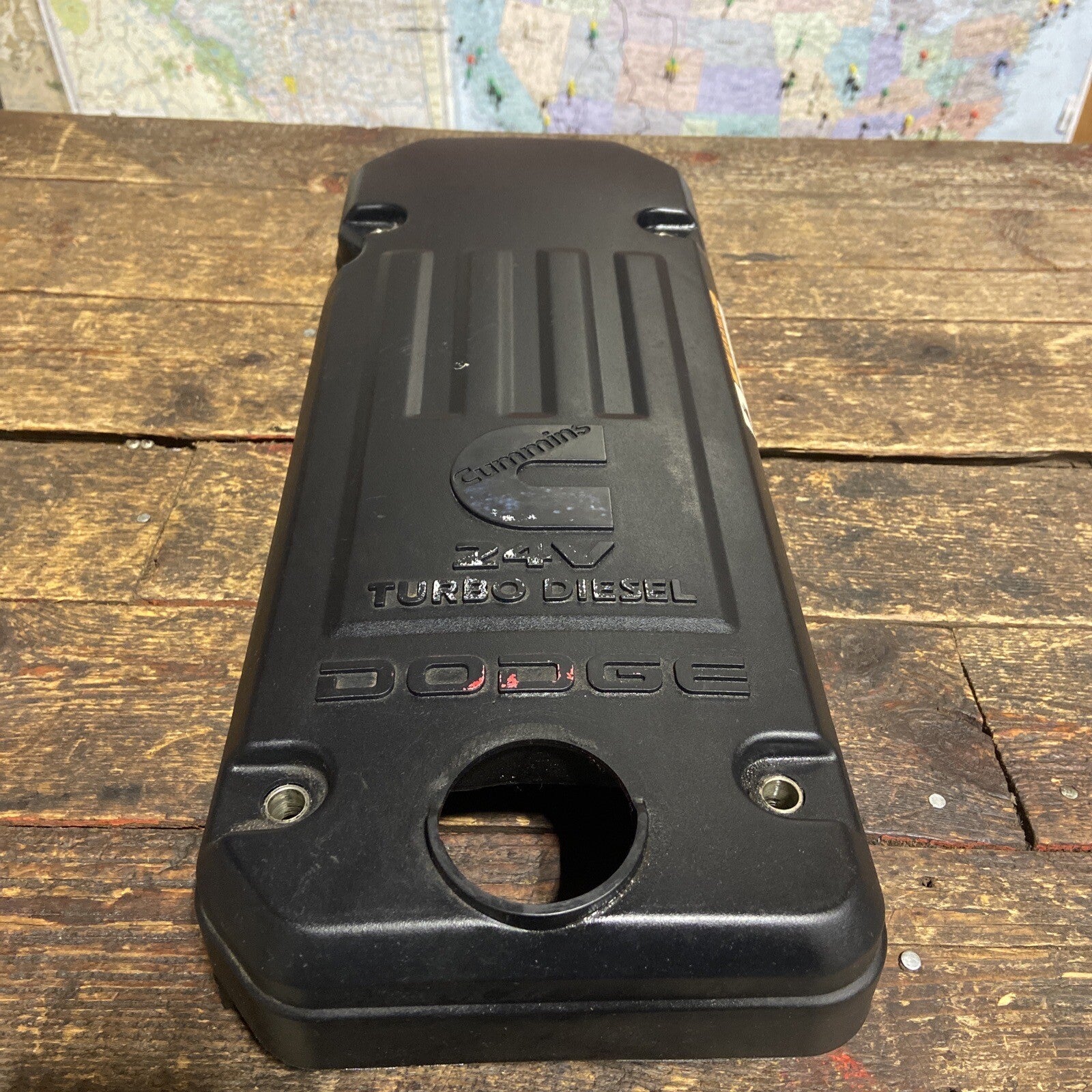 2003 2004 2005 DODGE RAM 2500 3500 5.9L CUMMINS DECORATIVE VALVE COVER 3957143