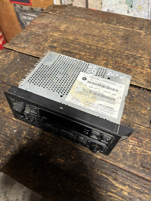 1994 - 2002 DODGE RAM 1500 2500 3500 OEM RADIO CD PLAYER P04704373