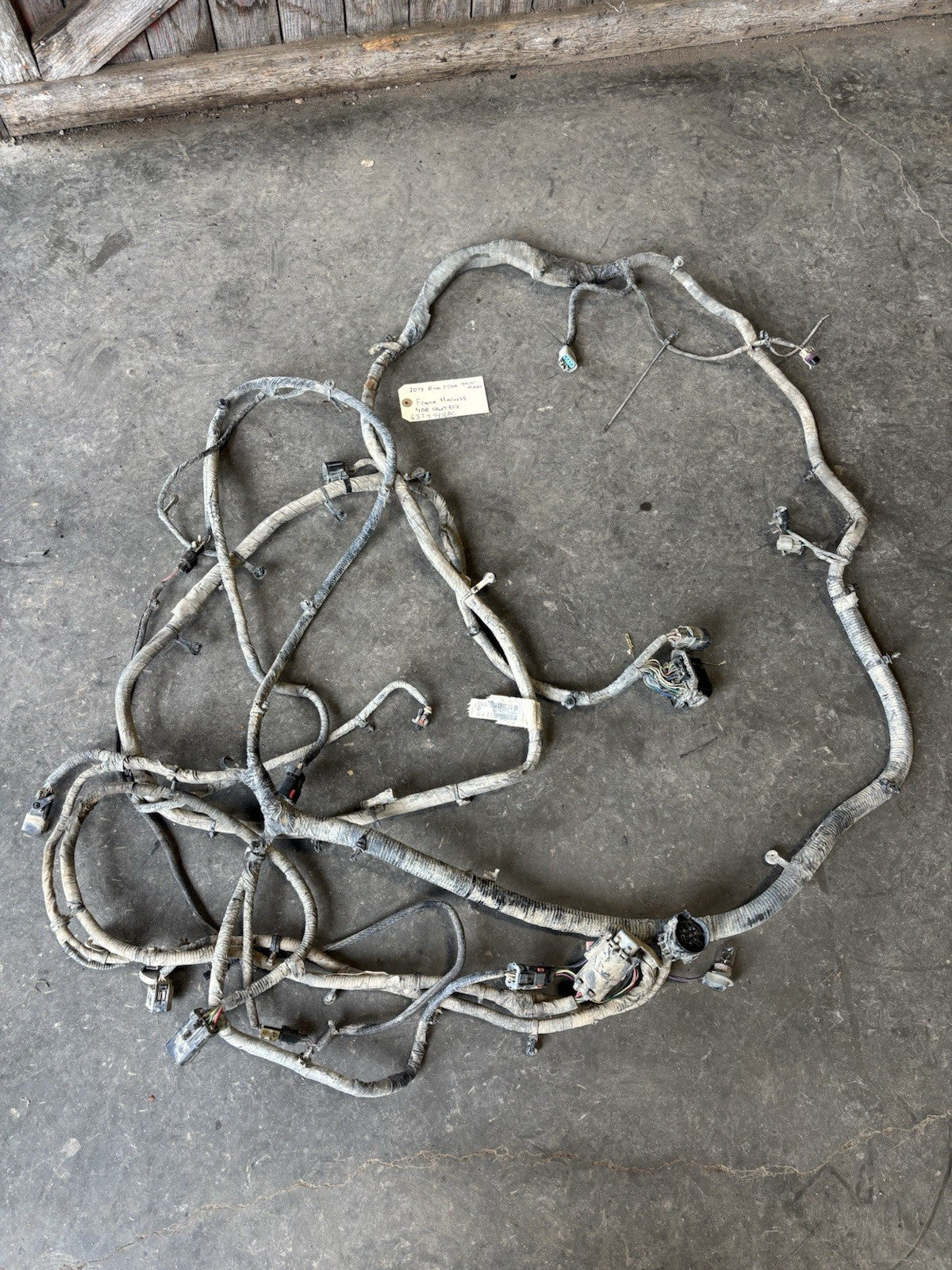2017 RAM 2500 3500 GAS/DIESEL CREW CAB SHORT BED FRAME WIRING HARNESS 68299981AC