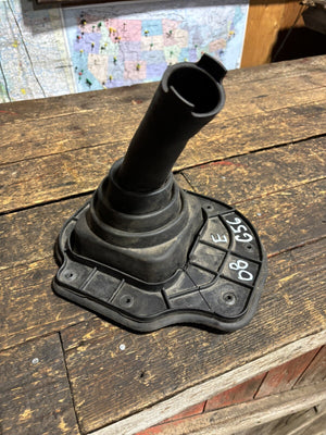 2004 - 2009 DODGE RAM 2500 3500 CUMMINS G56 SHIFT SHIFTER INNER BOOT