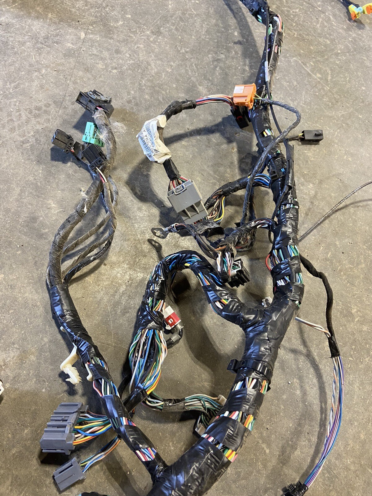 2010 DODGE RAM 2500 3500 CUMMINS LARAMIE AUTOMATI DASH WIRING HARNESS 68047007AD