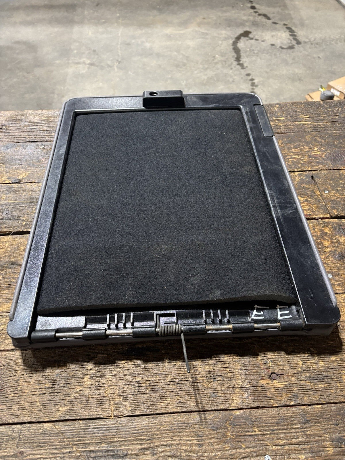 1998-2002 DODGE RAM 1500 2500 3500 LIGHT GREY MIDDLE SEAT CONSOLE LID 19X15