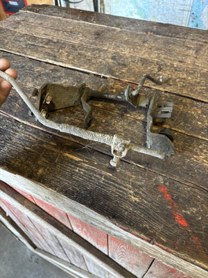 1989 - 1993 1ST GEN DODGE RAM 250 350 AUTOMATIC GEAR SHIFTER LINKAGE FRAME-TRANS