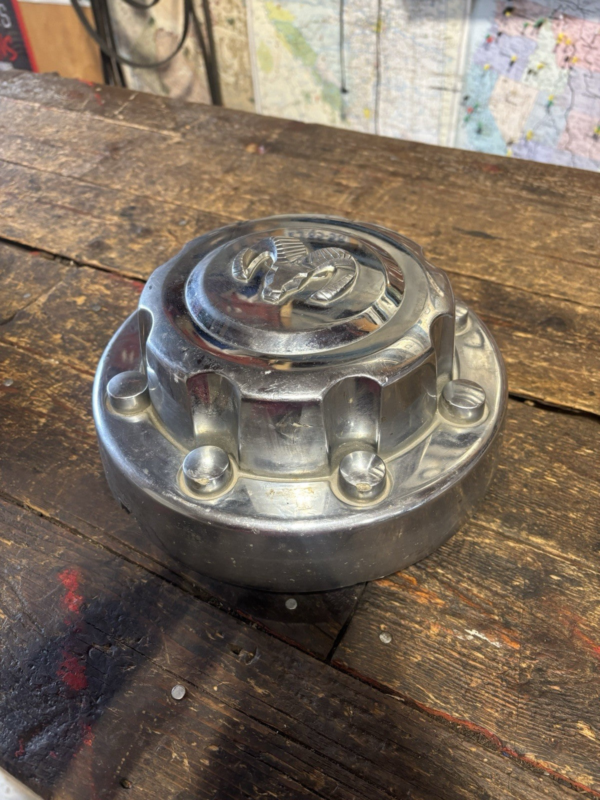 1994 - 2002 DODGE RAM 3500 REAR DUALLY WHEEL CENTER HUB CAP COVER 52038271