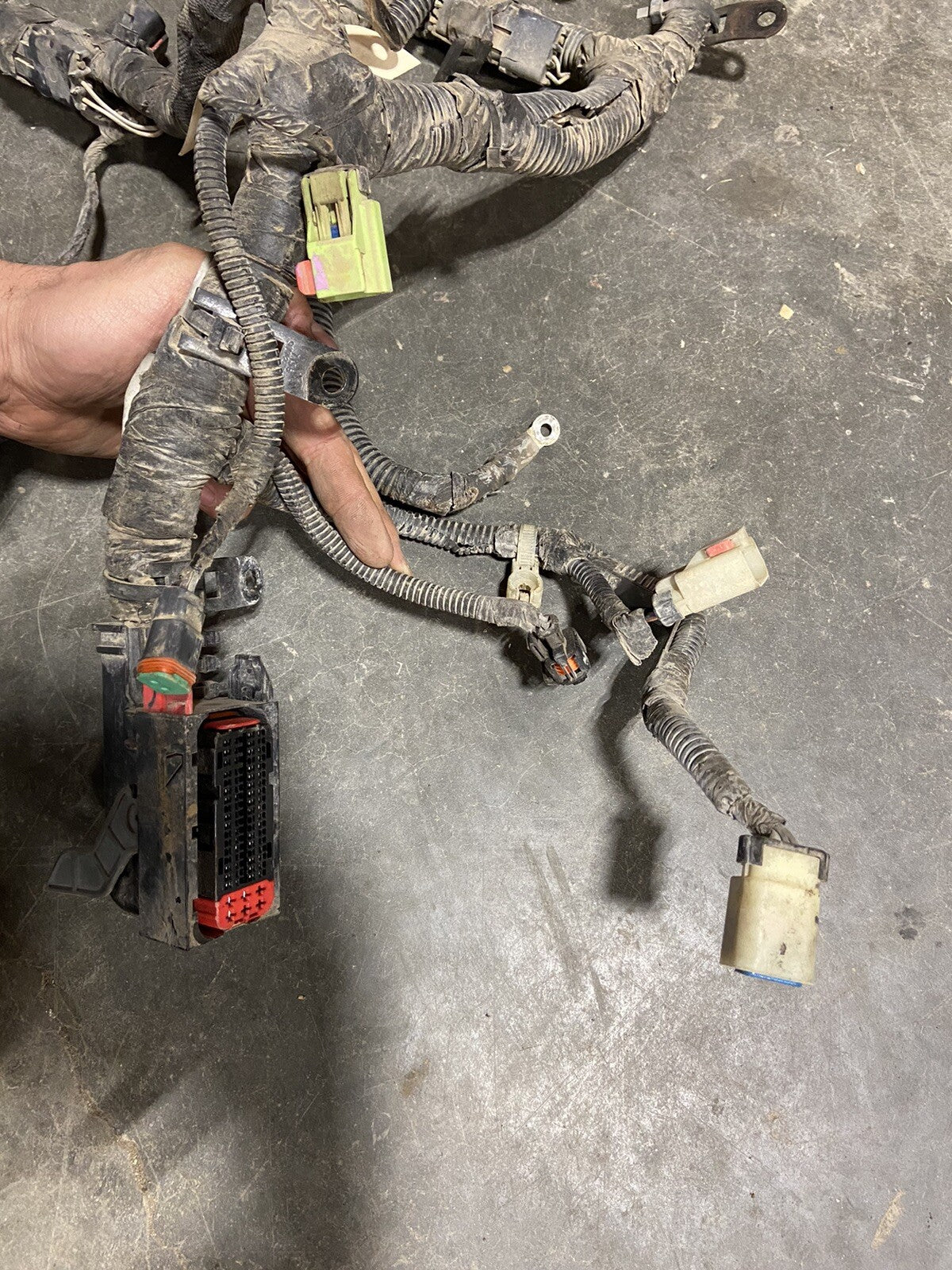 2010 DODGE RAM 2500 3500 6.7L CUMMINS FRONT HALF OF ENGINE HARNESS PN 5266138