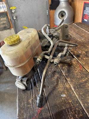 HYDROBOOST UNIT 2001 2002 DODGE RAM 2500/3500 5.9L CUMMINS 52010300AA