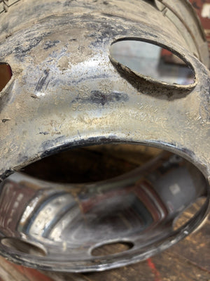 1999 - 2002 DODGE RAM 3500 DUALLY REAR HUB DISH SIMULATOR WHEEL COVER 52106449