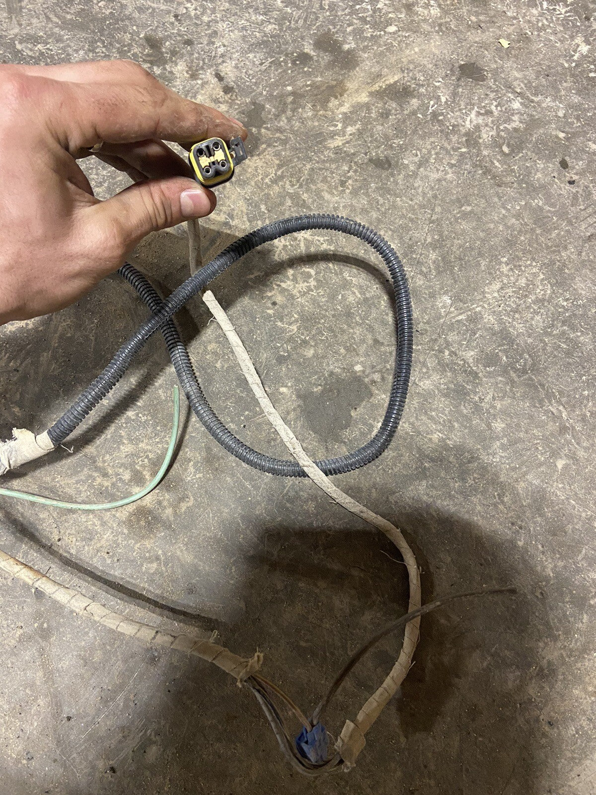 1989 DODGE RAM 250 350 CUMMINS FRAME CHASSIS HARNESS 106&quot; WHEEL BASE 56003251