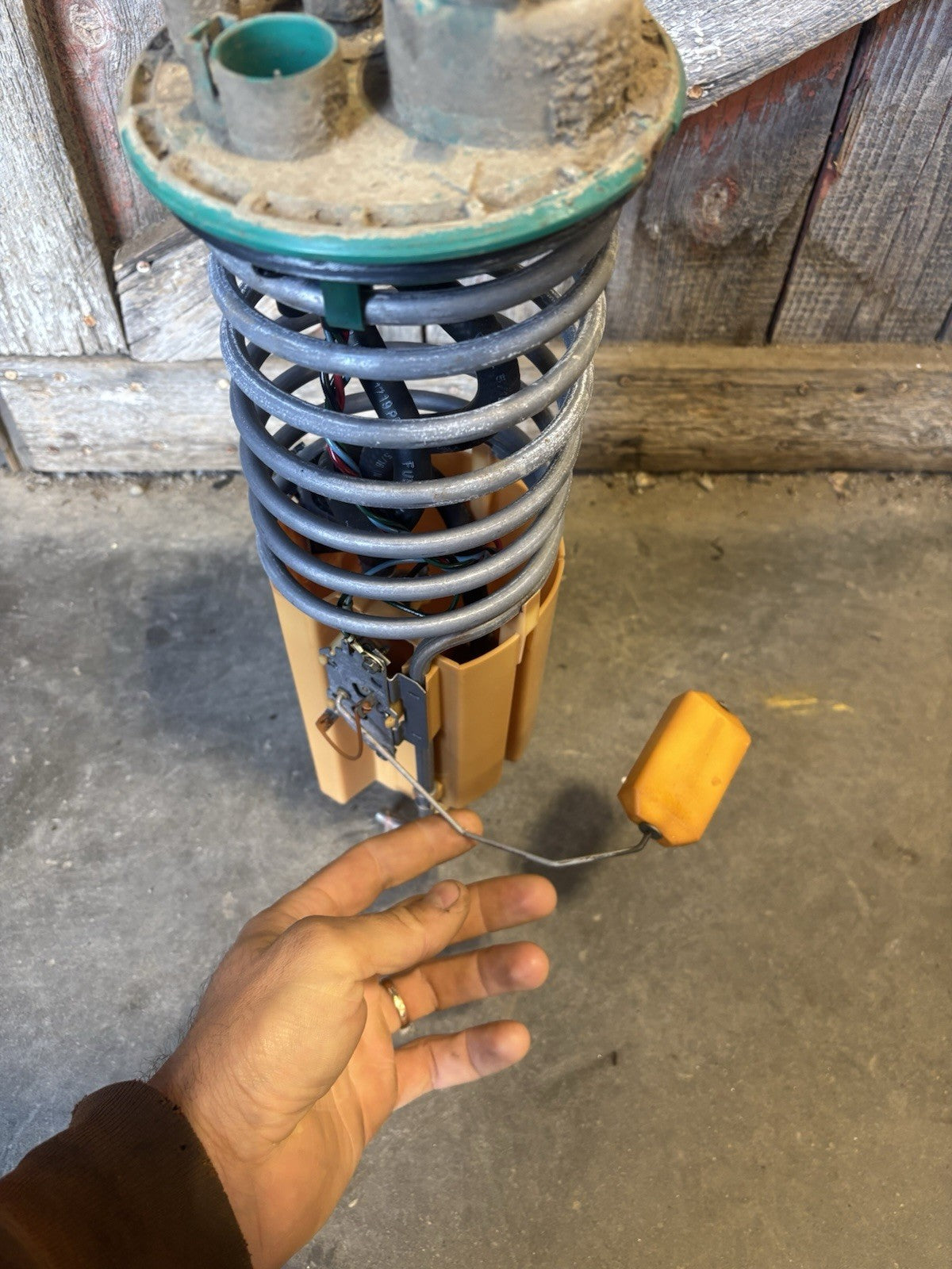1989 1990 DODGE RAM 150 250 350 GAS IN TANK  SENDING UNIT 52004265
