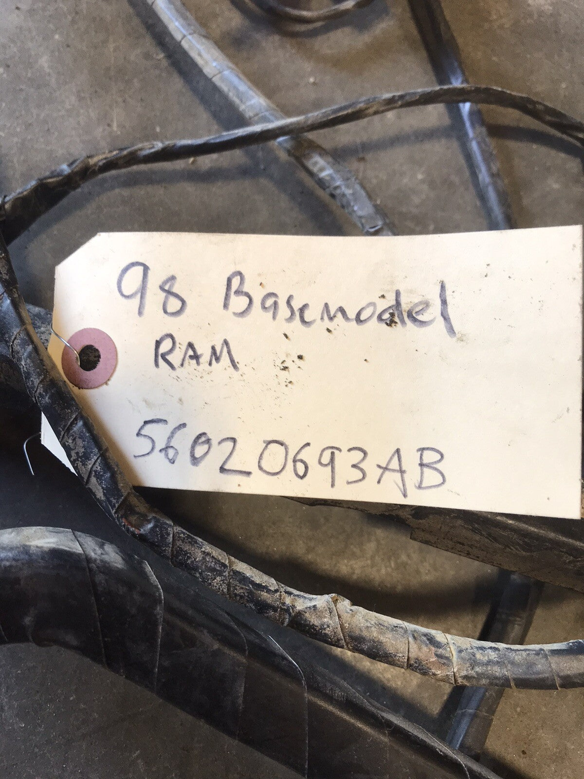 1998 DODGE RAM BEHIND DASH HARNESS / CAB HARNESS BASE MODEL 56020693AB