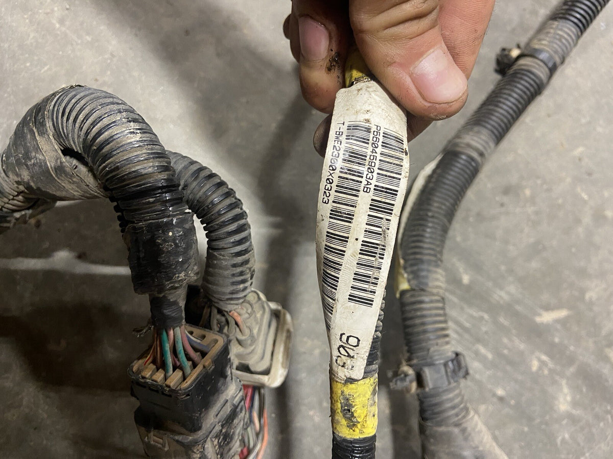 2001 DODGE RAM 24V CUMMINS AUTOMATIC COMPLETE ENGINE PCM / TRANS HARNESS 3947201