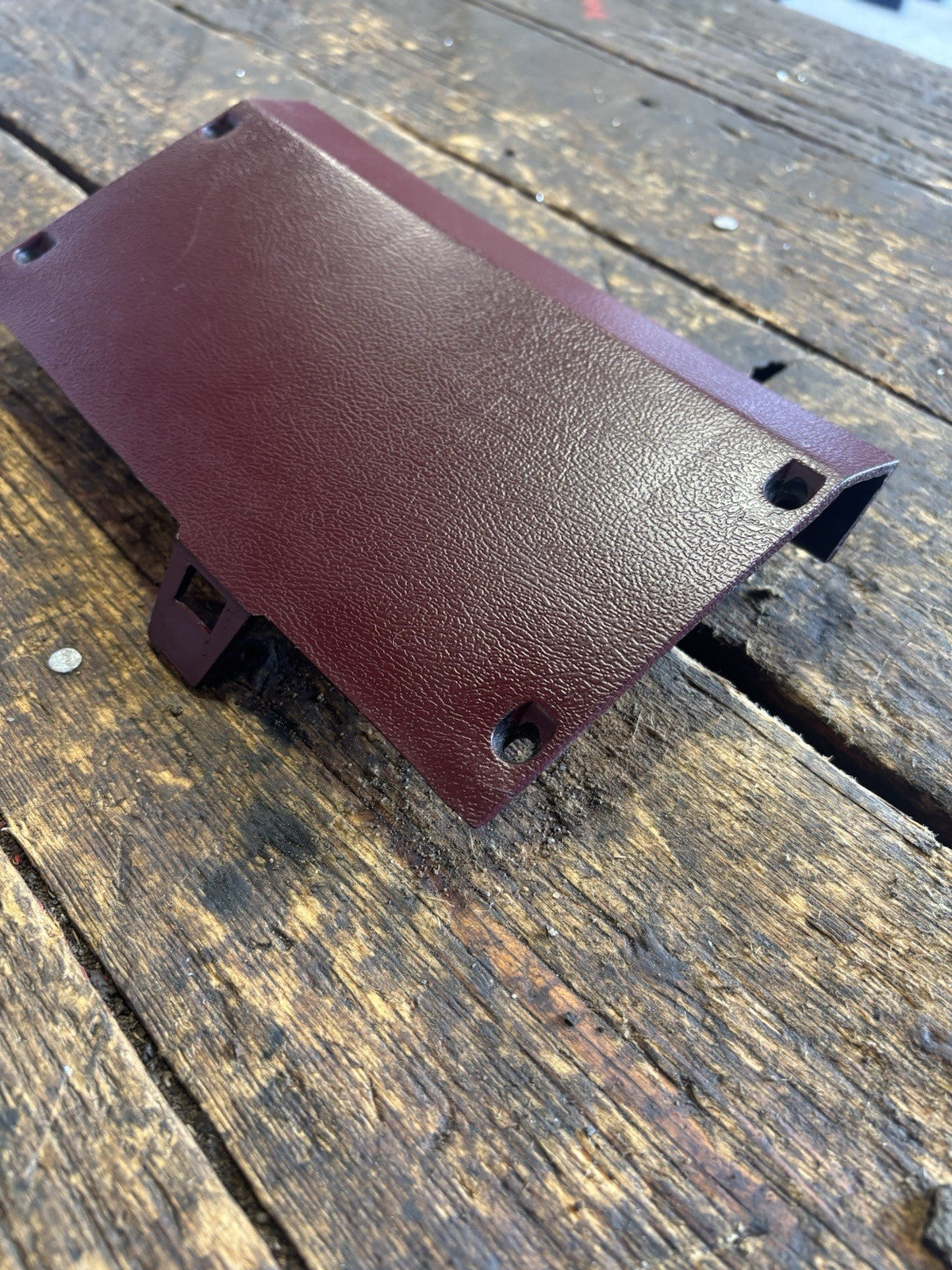 1989 - 1993 DODGE RAM 150 250 350 RED FUSEBOX HOLDER DASH TRIM 4162109