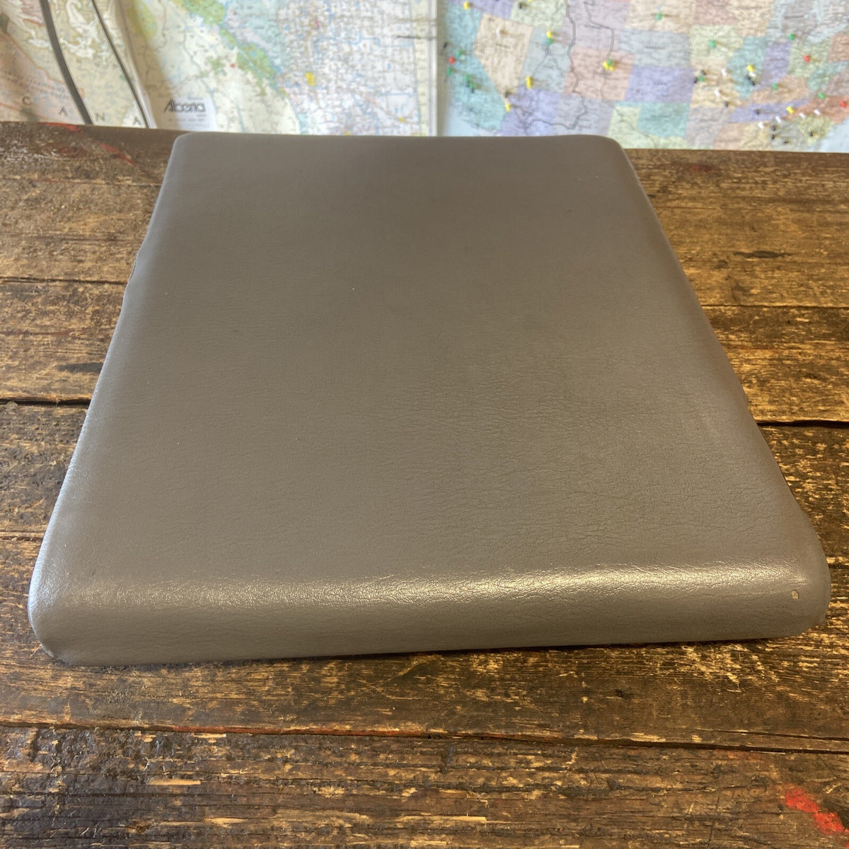 1998-2002 DODGE RAM 1500 2500 3500 LIGHT GREY MIDDLE SEAT CONSOLE LID 19X15