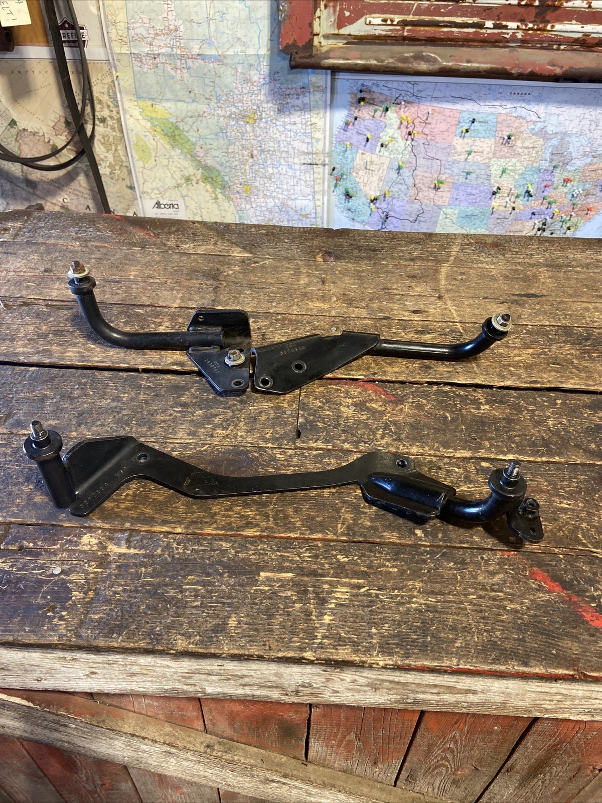 2004 .5 -2009 DODGE RAM 2500 3500 5.9L 6.7 CUMMINS ENGINE TO FAN SHROUD BRACKETS