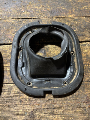 1994-1997 DODGE RAM 2500 3500 CUMMINS 2WD MANUAL TRANSMISSION SHIFTER BOOT SET