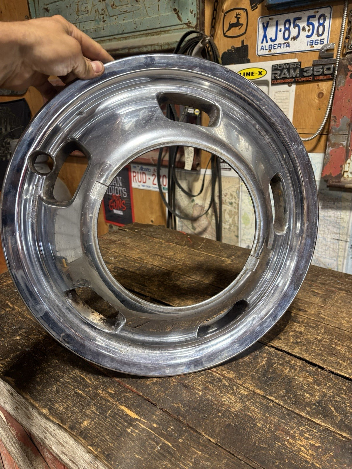 2003 - 2012 DODGE RAM 3500 DUALLY FRONT HUB DISH SIMULATOR WHEEL COVER 52106937