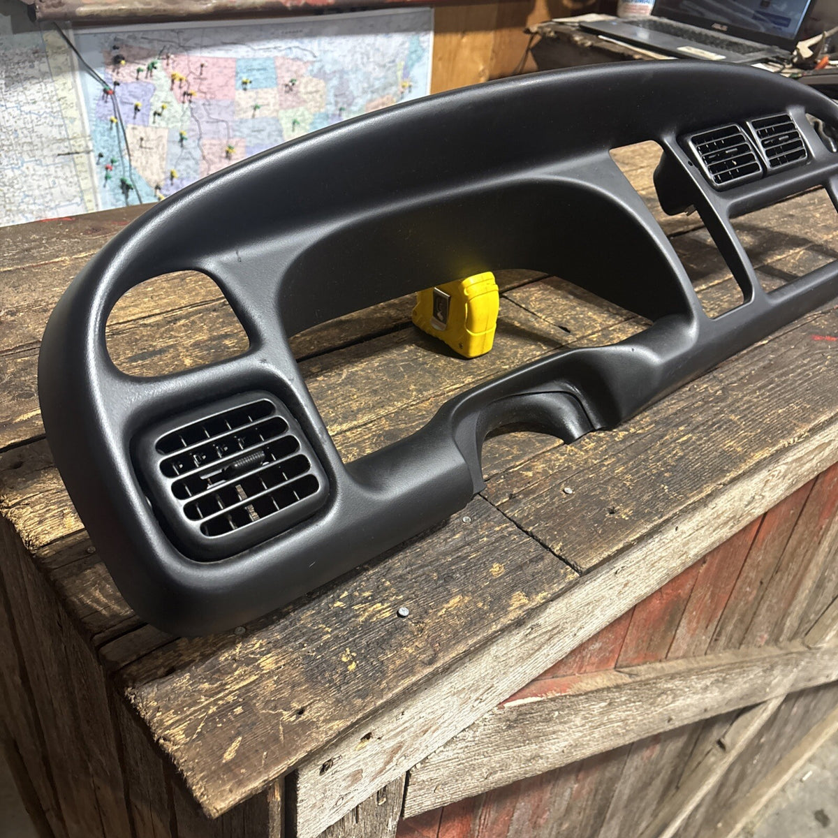 1999-2002 DODGE RAM 2500 3500 GAUGE DASH BEZEL RADIO SURROUND  