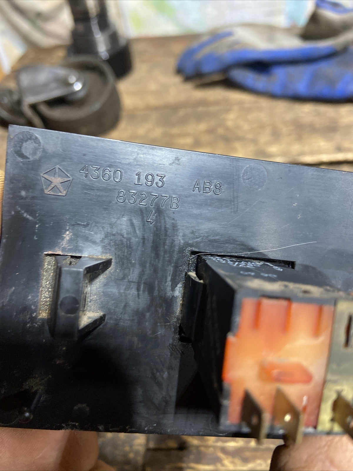 1989-1993 DODGE RAM 150 250 350 CARGO LIGHT SWITCH 1ST GEN CUMMINS 4360193