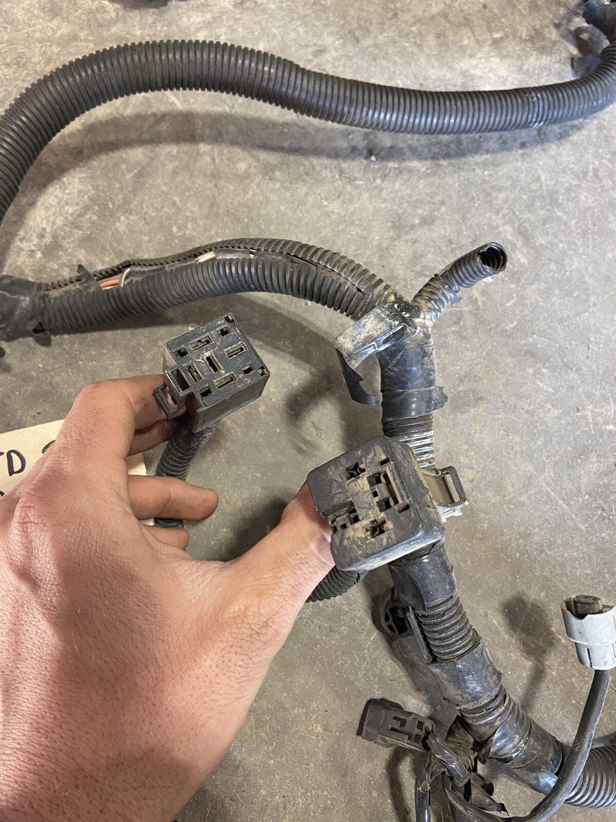 1996 DODGE RAM 2500 3500 CUMMINS 5SPD 2WD ENGINE HARNESS 56011501AF CUT SECTION*