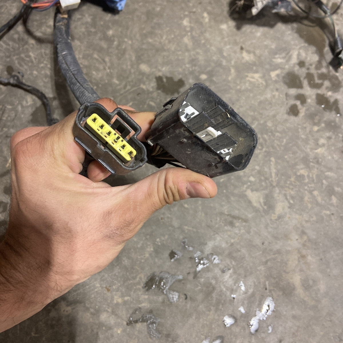 2006 DODGE RAM 2500 3500 CUMMINS ENGINE BAY WIRING HARNESS 56051330AD