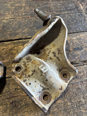 1989-1993 DODGE RAM 250 350 CUMMINS REAR LEAFSPRING SADDLE UBOLT / SHOCK MOUNTS