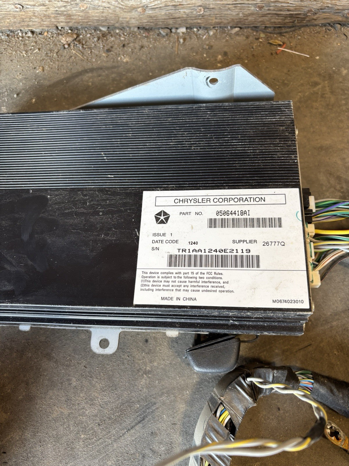 2010 - 2012 Dodge Ram Laramie Stereo Audio Radio Amplifier 05064418 AH OEM