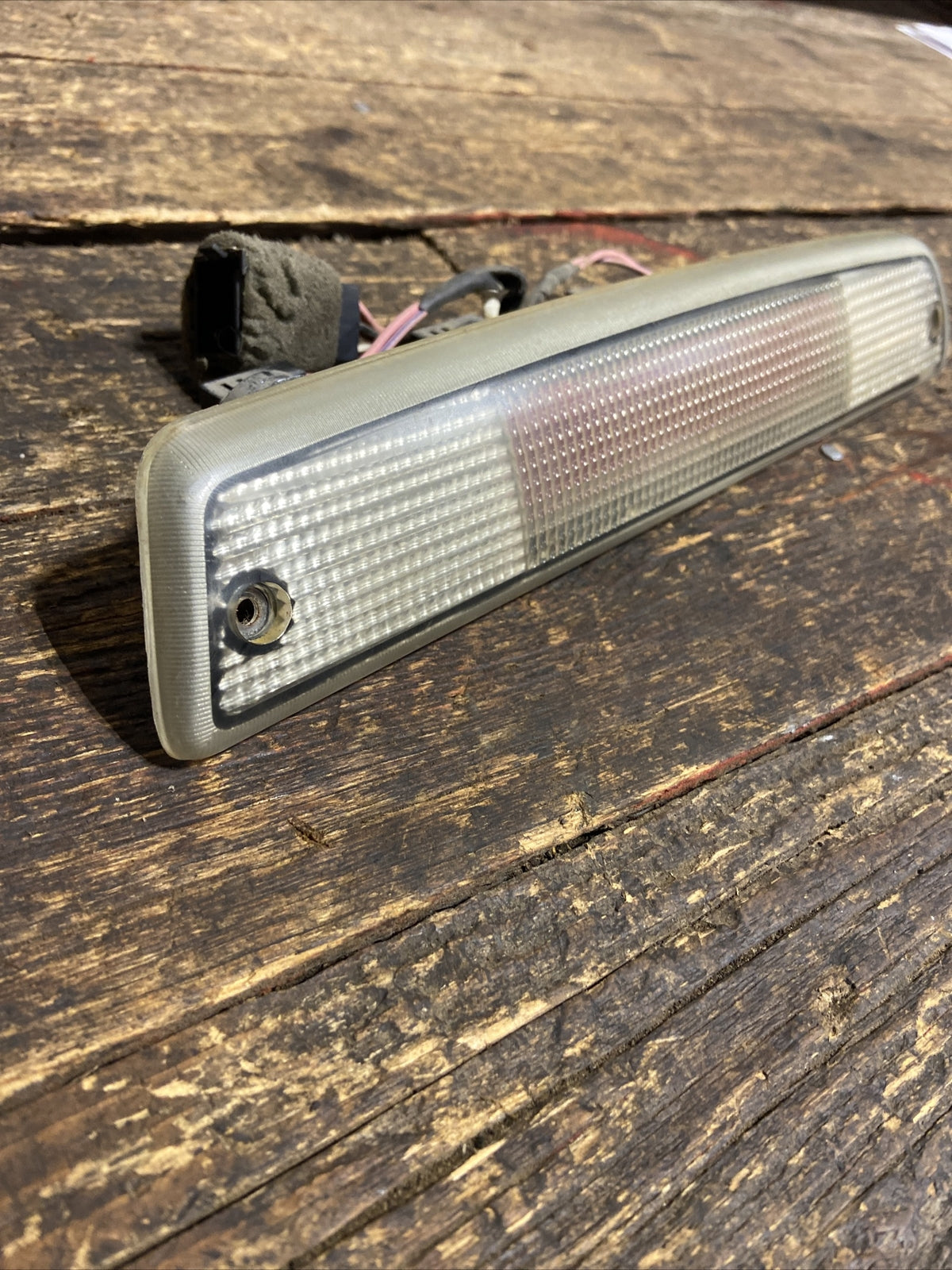 1994-2002 2ND GEN DODGE RAM 1500/2500/3500 3RD BRAKE LIGHT 