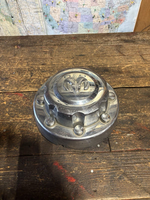 1994 - 2002 DODGE RAM 3500 REAR DUALLY WHEEL CENTER HUB CAP COVER 52038271