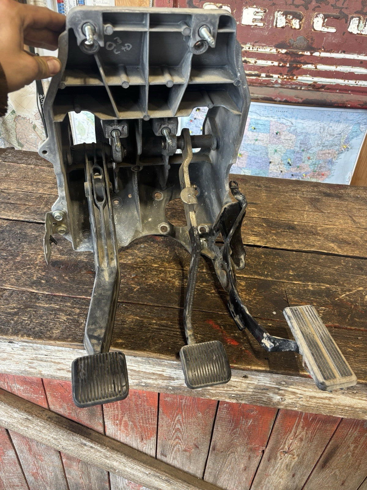 2003-2009 DODGE RAM 3RD GEN MANUAL CLUTCH BRAKE PEDAL ASSEMBLY SET 52009944AB