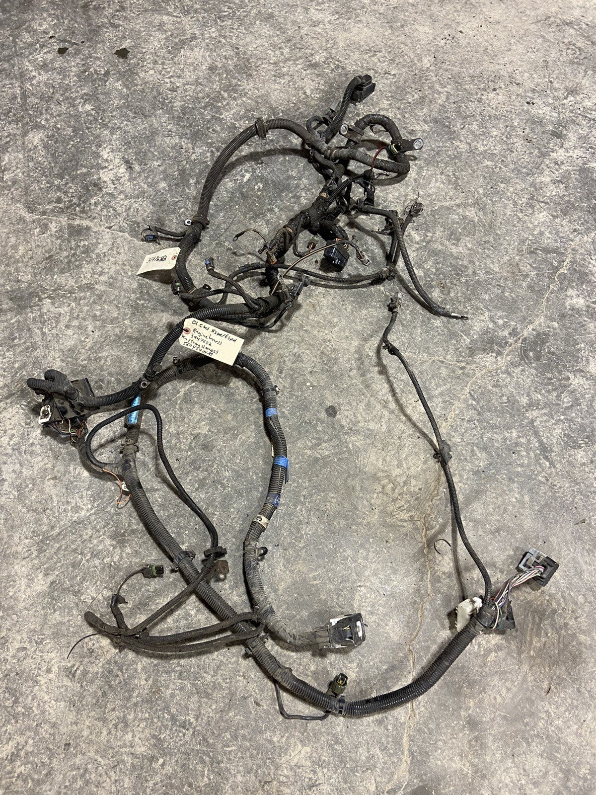 2001 DODGE RAM 2500 3500 CUMMINS ENGINE +PCM-STD TRANS HARNESS 3947682, 56045904