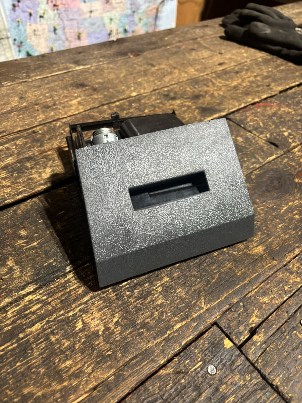 MINT 1ST GEN 1989 - 1993 DODGE RAM 150 250 350 GREY ASH TRAY ASHTRAY COIN HOLDER