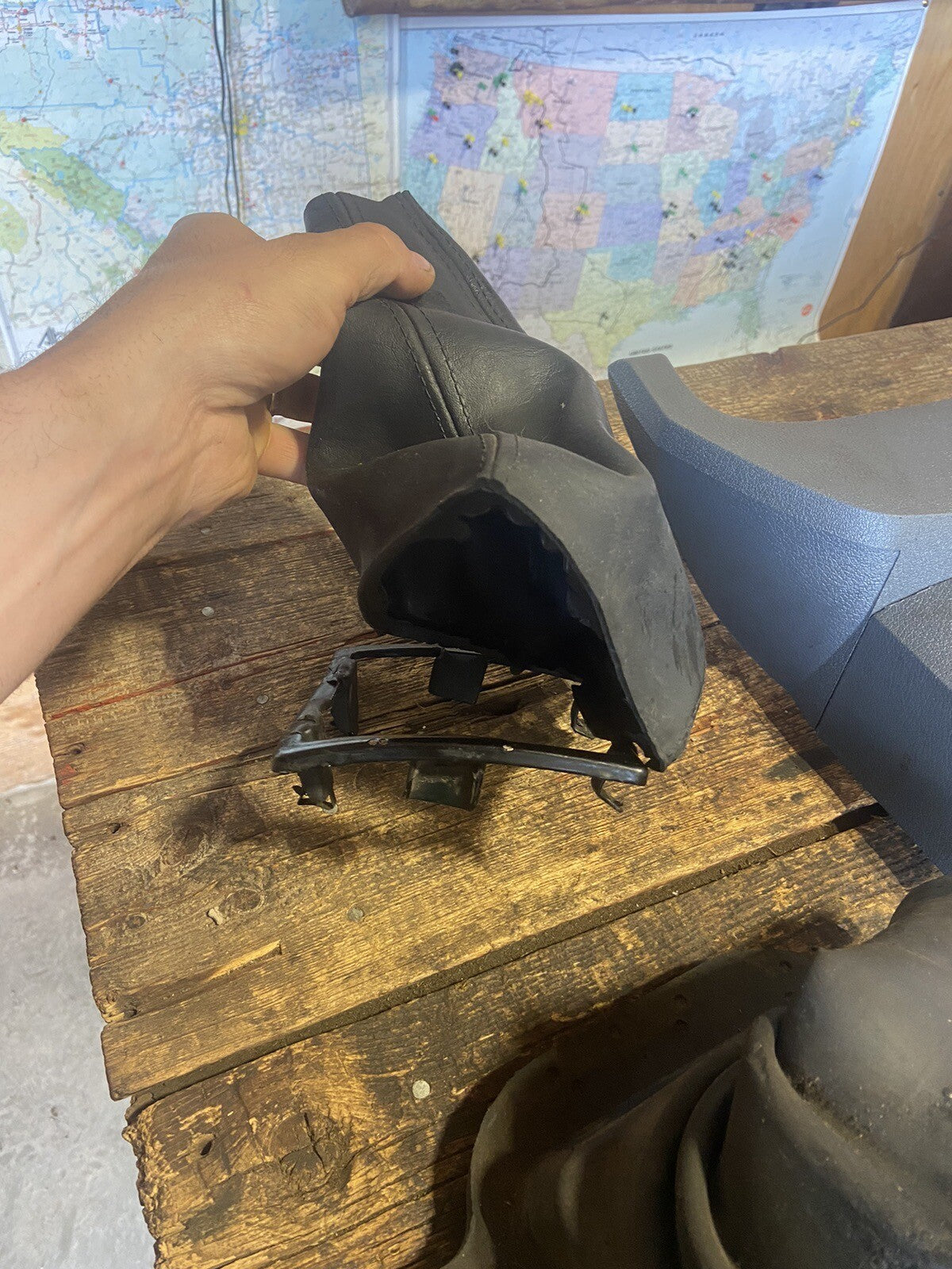 2006 - 2009 DODGE RAM MANUAL TRANSMISSION SHIFTER SURROUND CONSOLE BOOTS SET