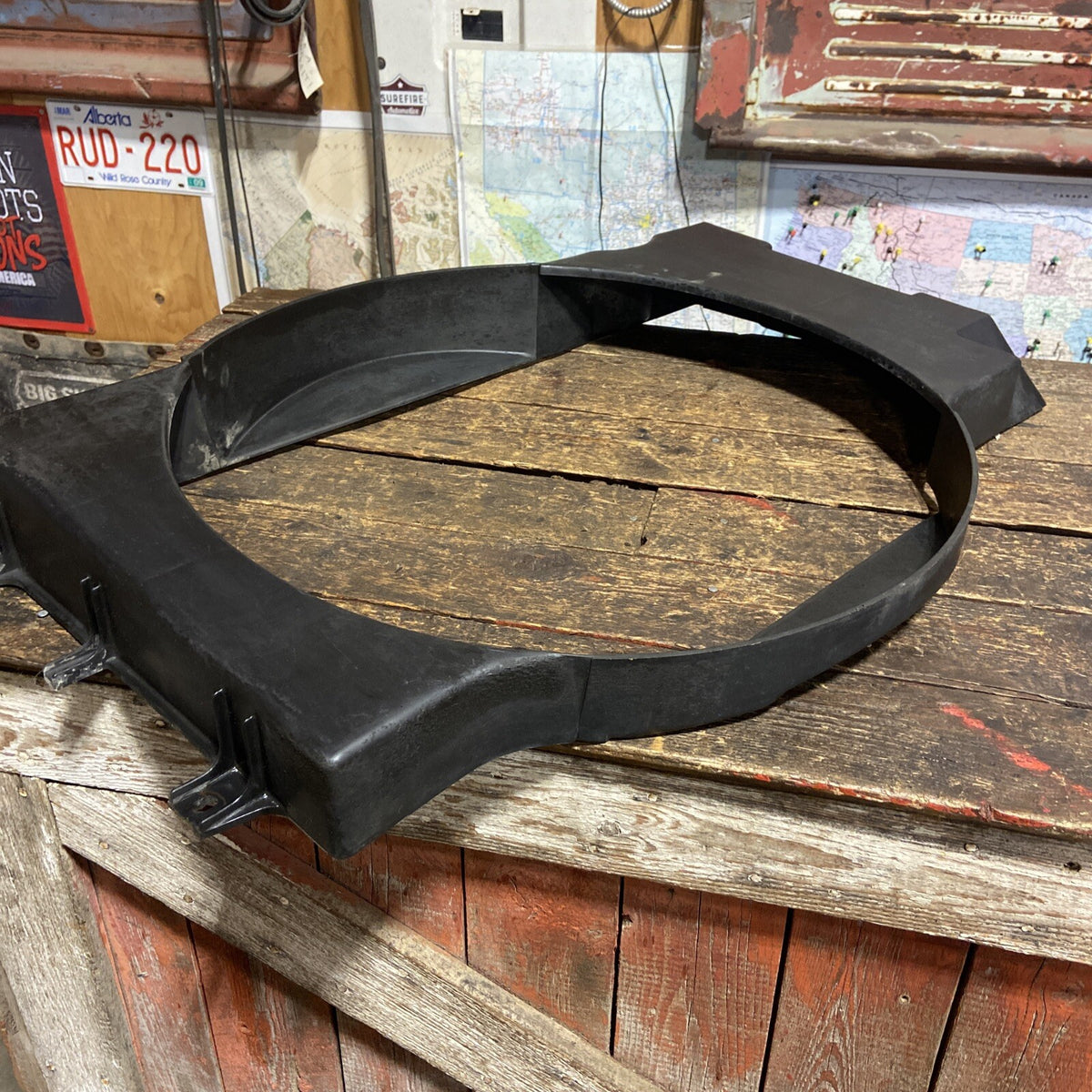 1989 - 1991 DODGE RAM 250 350 1ST GEN CUMMINS NON INTERCOOLED OEM FAN SHROUD